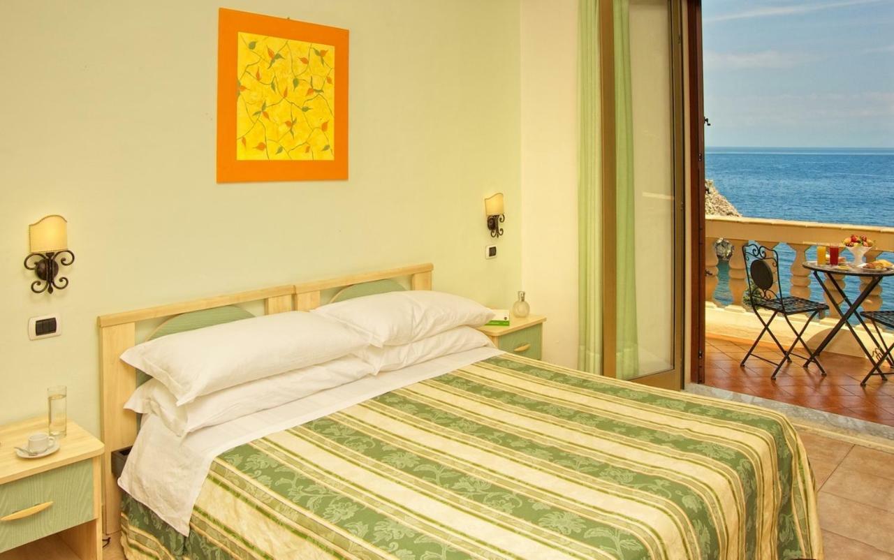 Jonic Hotel Mazzaro Taormine Chambre photo